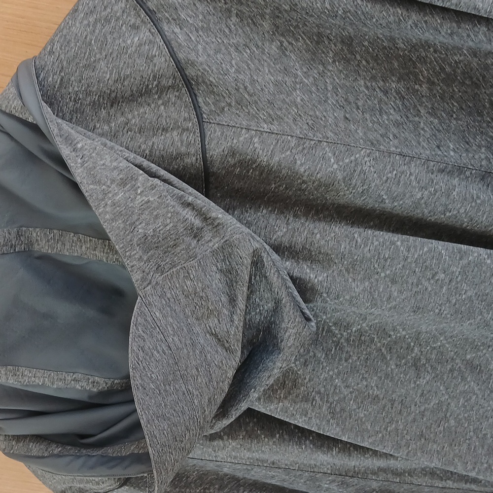 Novara poncho - Picture 7 of 10